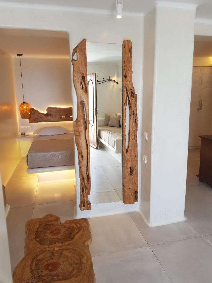 Elina And Agios Stefanos (Mykonos)