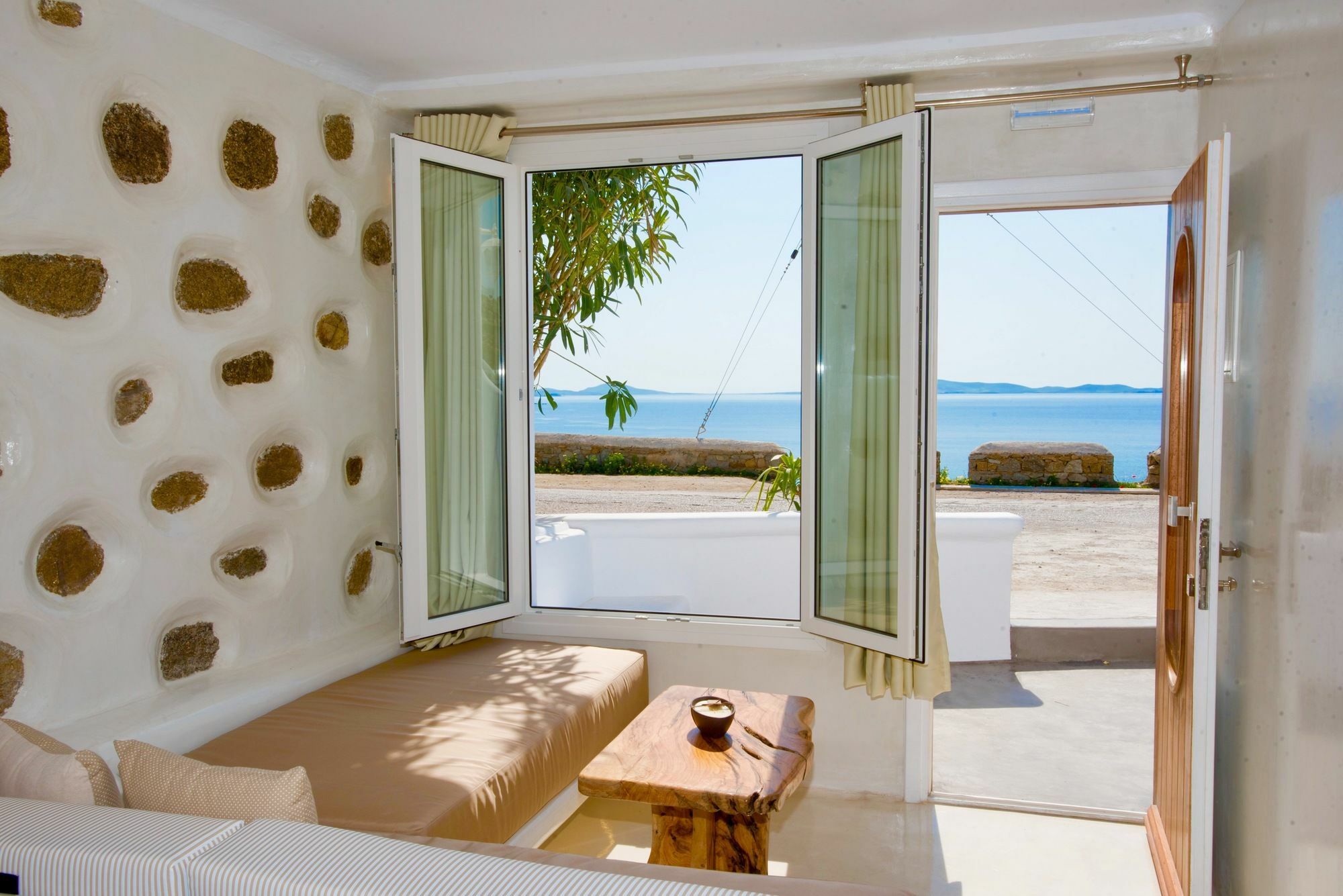 Elina And Agios Stefanos (Mykonos)